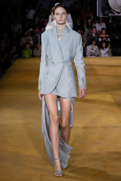Look 103